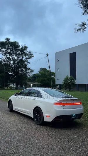 Lincoln MKZ 2016 White