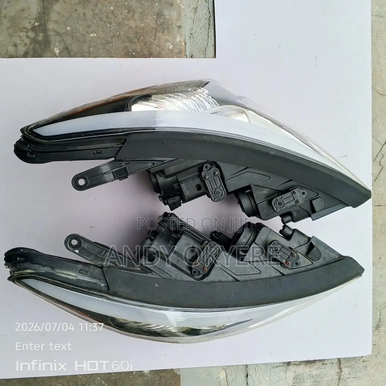 2017 Hyundai Santa Fe Headlights