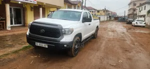 Toyota Tundra 2018 White