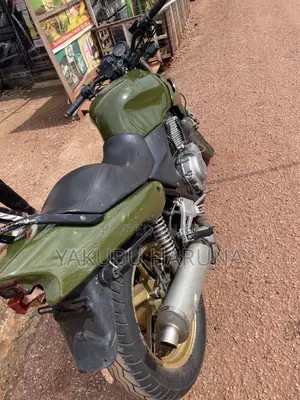 Honda CB 2003