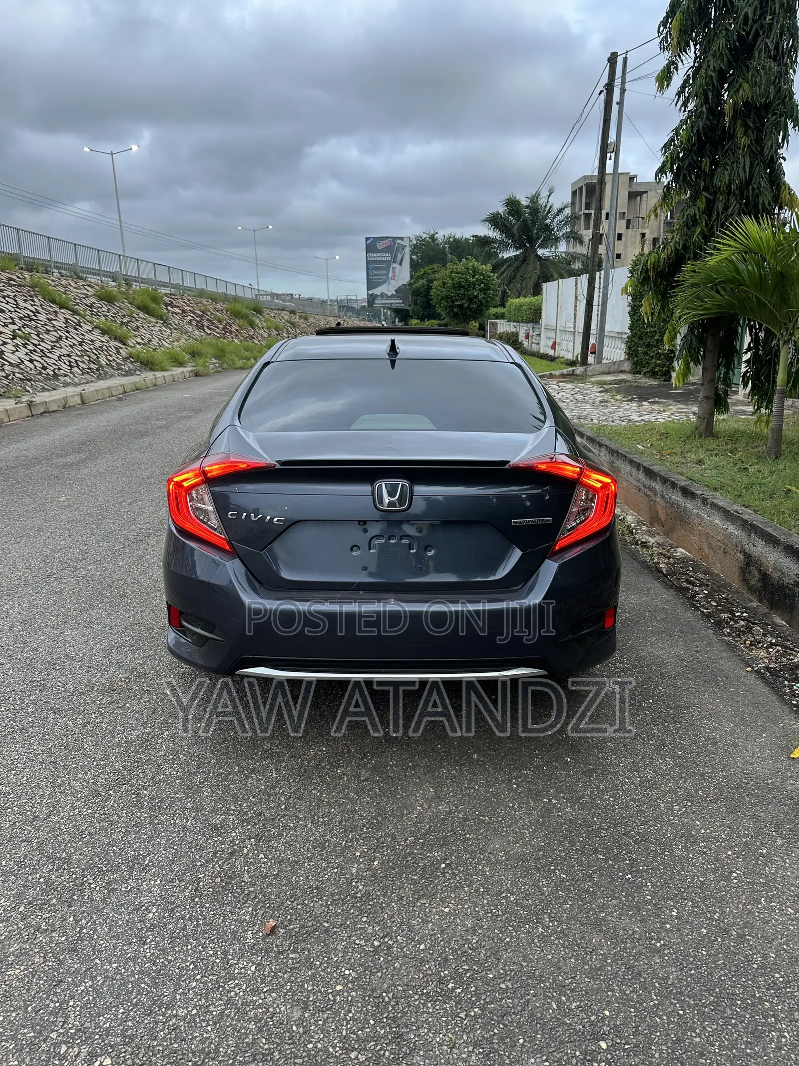 Honda Civic Touring Sedan 2019 Gray