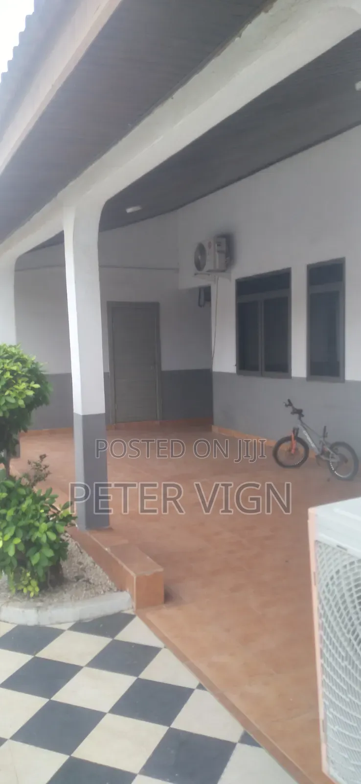 Furnished 4bdrm House in Near Greda Estate, Baatsona Total for sale