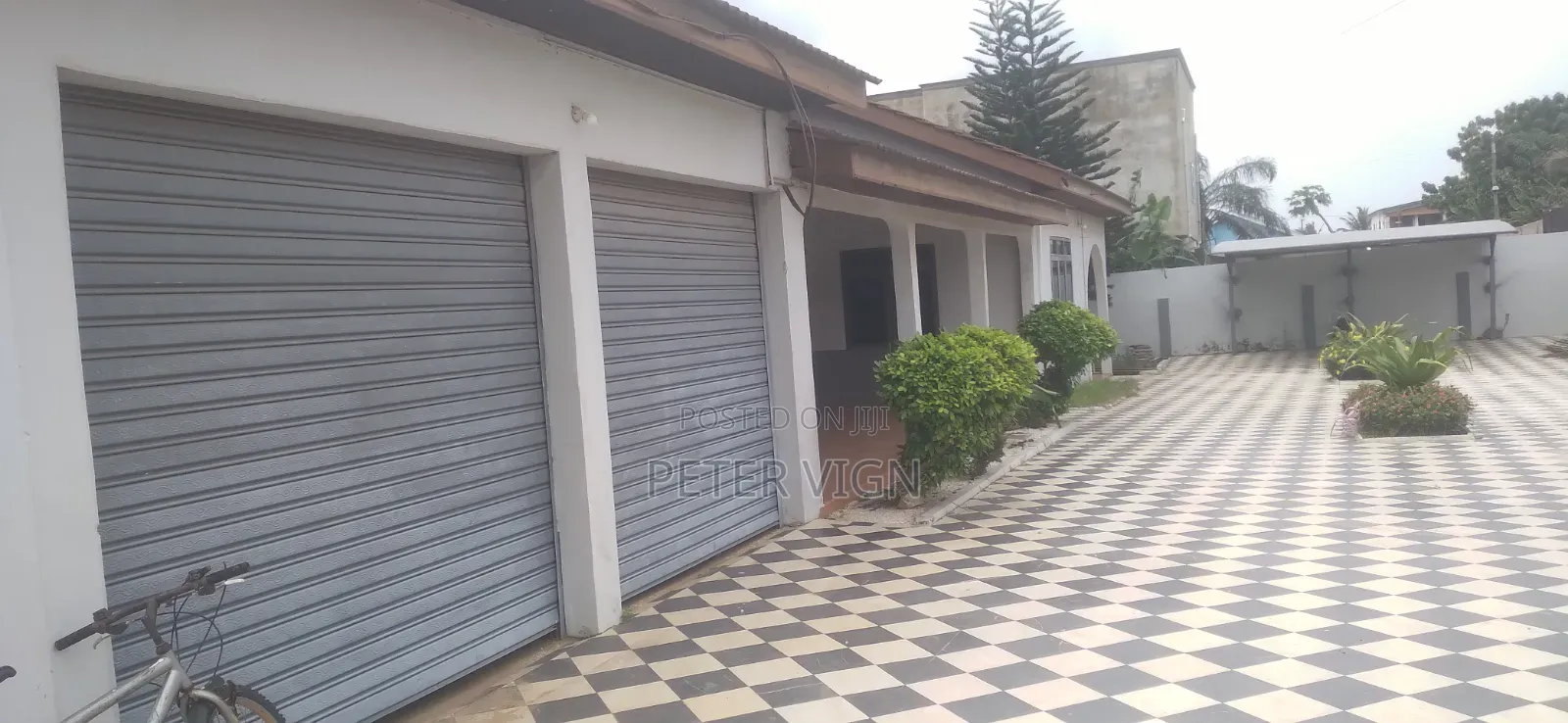 Furnished 4bdrm House in Near Greda Estate, Baatsona Total for sale