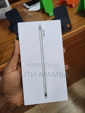 New Apple iPhone Air 256 GB Silver