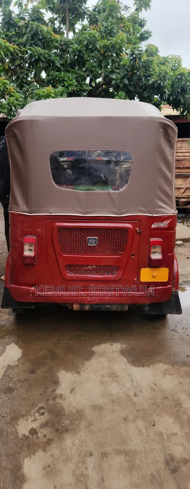 Bajaj RE 2022 Red