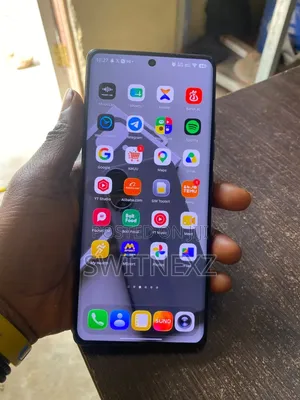 Tecno Camon 40 Pro 5G 256 GB Purple