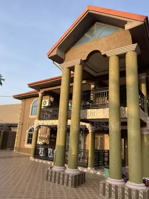 3bdrm Apartment in Atwima Kwanwoma for rent