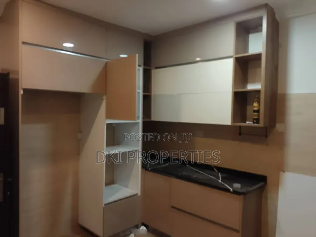 3bdrm House in Dki Properties, Sasaabi for rent