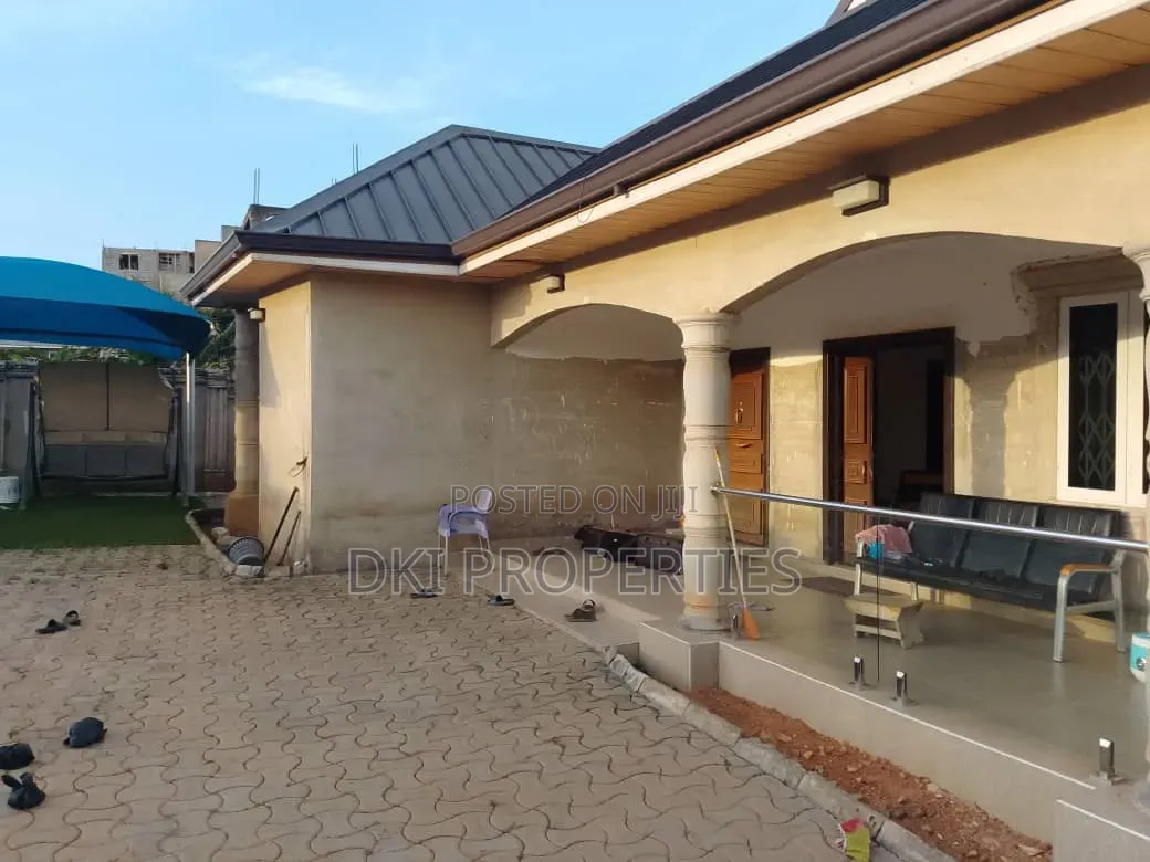 3bdrm House in Dki Properties, Sasaabi for rent