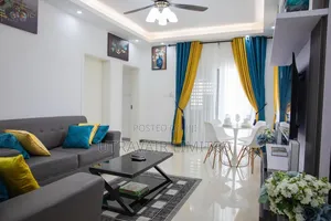 Ultra Apartment Light