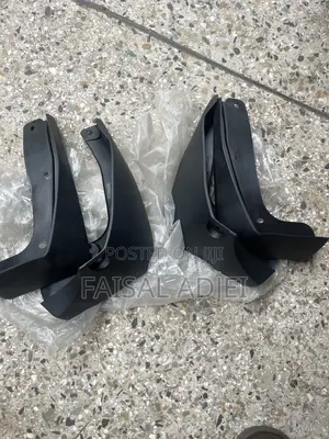 Cr-v 17 Mud Guard Rubbers