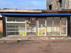 Spacious Container Shop For Rent