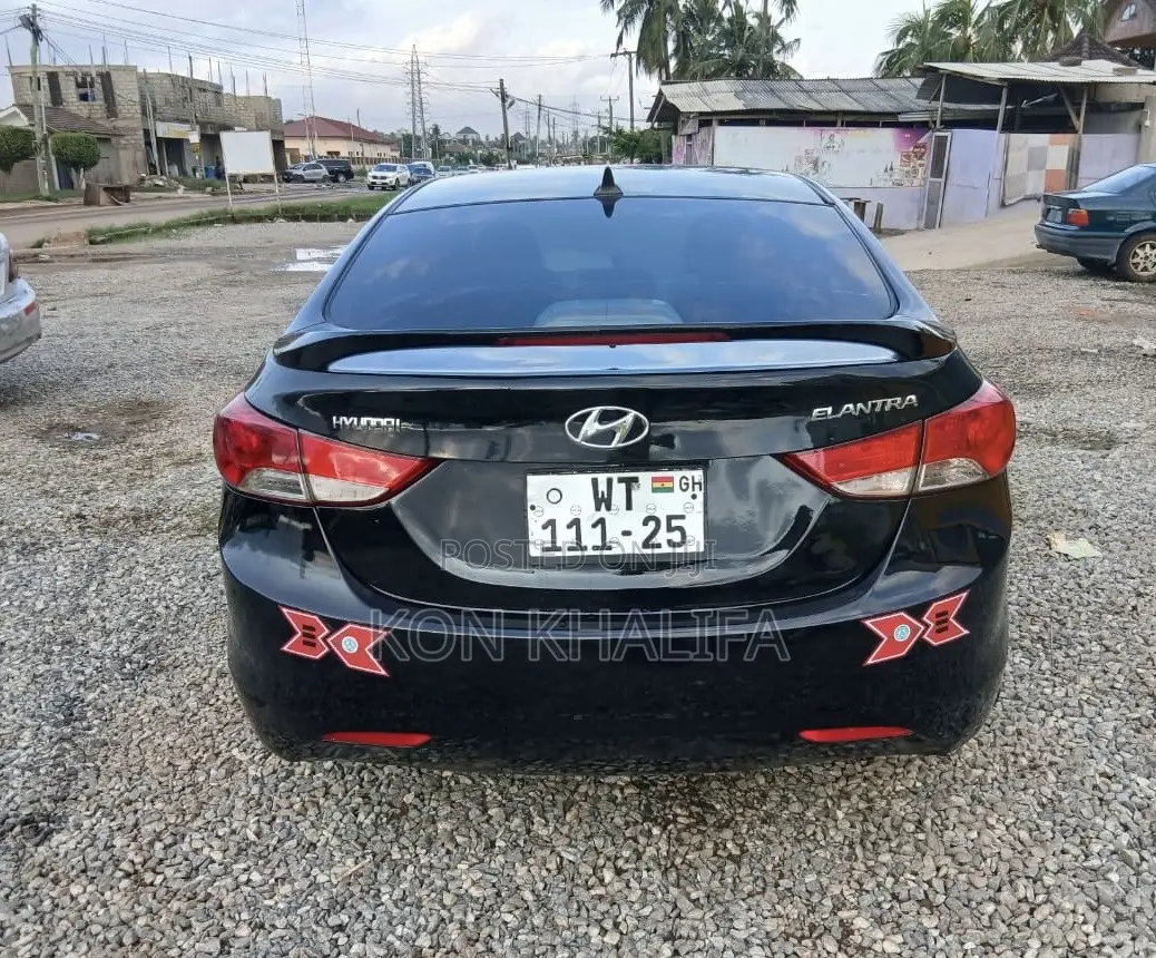 Hyundai Elantra 2013 Black