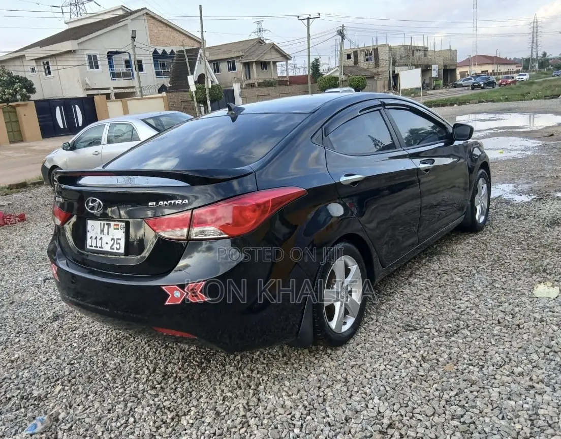 Hyundai Elantra 2013 Black