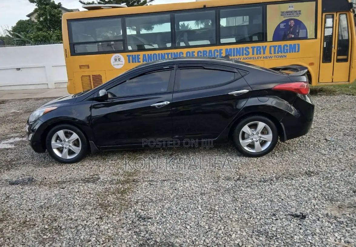 Hyundai Elantra 2013 Black