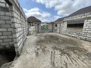 4bdrm House in K Fuseini Estate, Kumasi Metropolitan for sale
