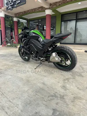 Kawasaki Ninja 400 2025 Green