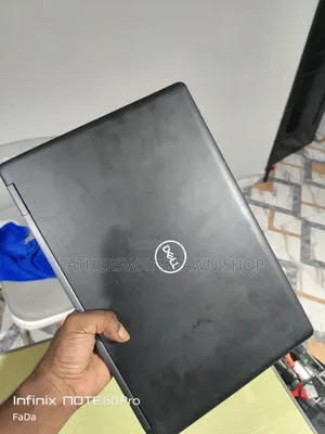 Laptop Dell Precision 3530 16GB Intel Core i7 SSD 256GB