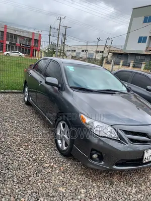 Toyota Corolla 2013 Gray