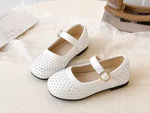Quality Girls’ White Crystal Mary Jane Shoes