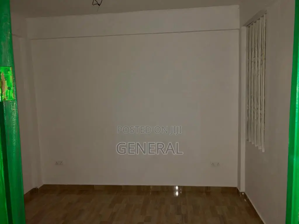 4bdrm House in Sena, SSNIT Flats for sale