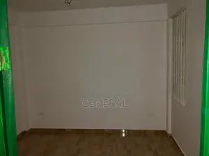 4bdrm House in Sena, SSNIT Flats for sale