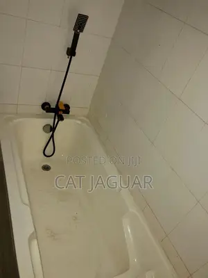 4bdrm Apartment in Adenta Ssnit Flats for sale
