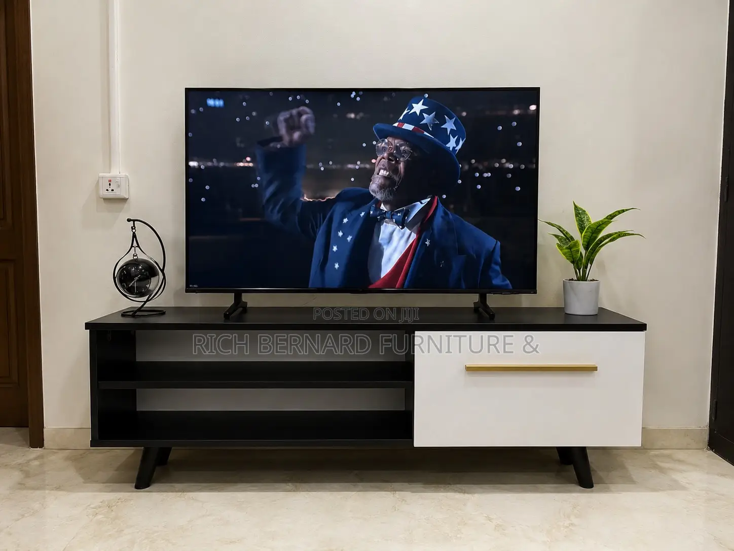 48 Inches Long Laminated Tv Stand