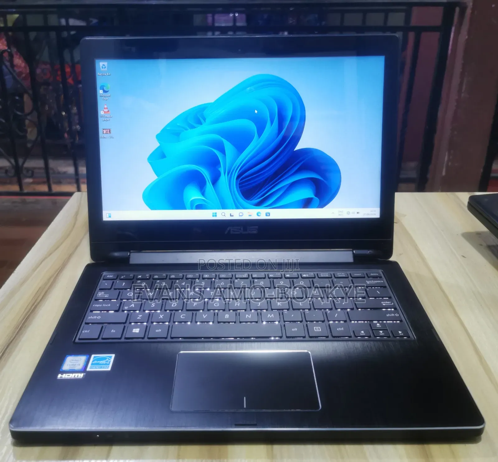 Laptop Asus Q302 6GB Intel Core i5 HDD 1T