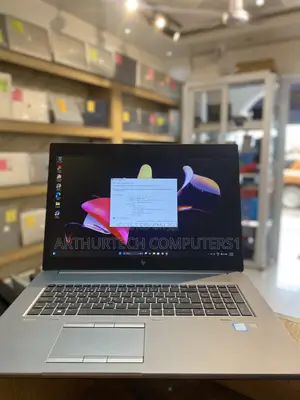 Laptop HP ZBook 17 G5 32GB Intel Xeon SSD 1T