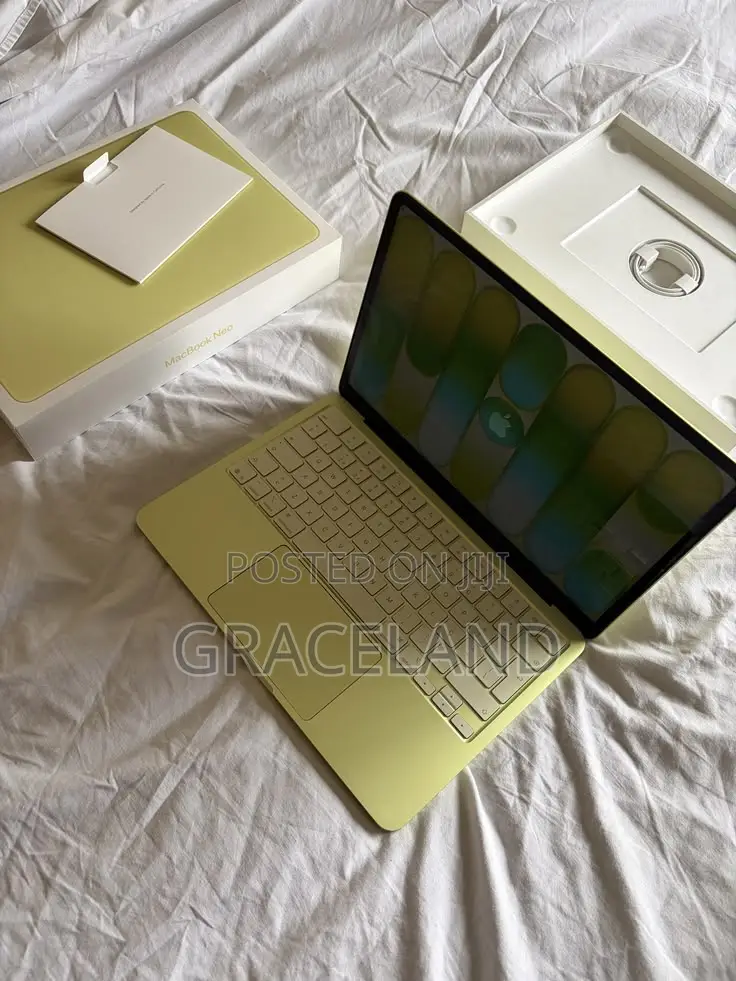 New Laptop Apple MacBook Neo 2026 8GB Apple M1 SSD 256GB