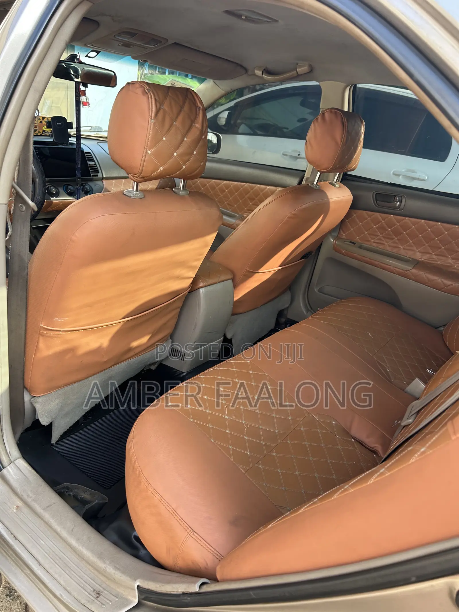 Toyota Camry LE V6 4dr Sedan (3.0L 6cyl 5A) 2005 Beige