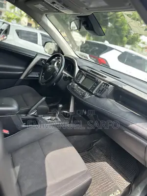 Toyota RAV4 XLE 4dr SUV AWD (2.5L 4cyl 6A) 2018 Black