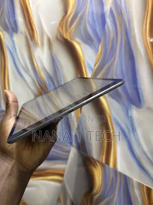 Apple iPad Pro 10.5 (2017) 64 GB Black