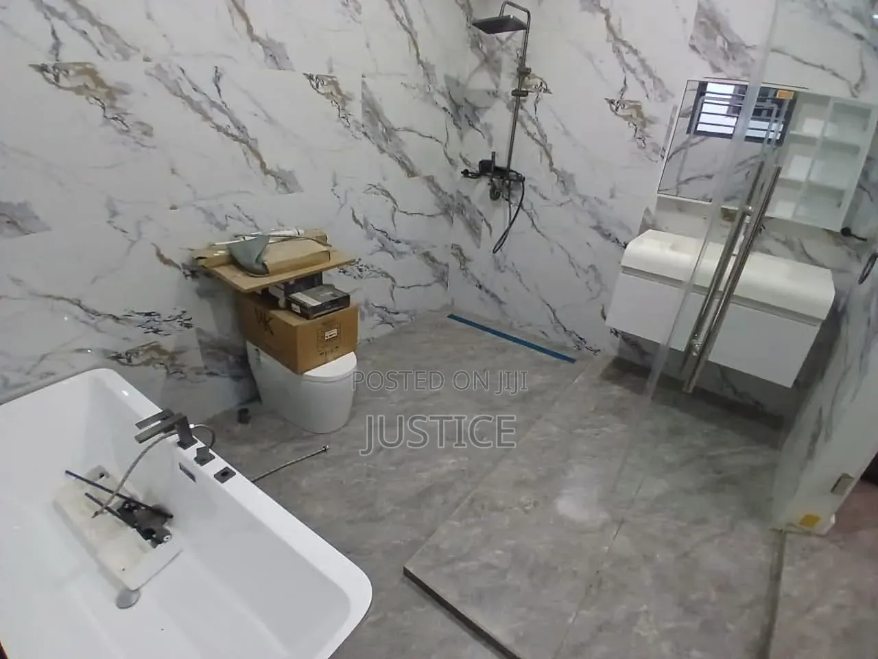 3bdrm House in Lakeside Estate for sale