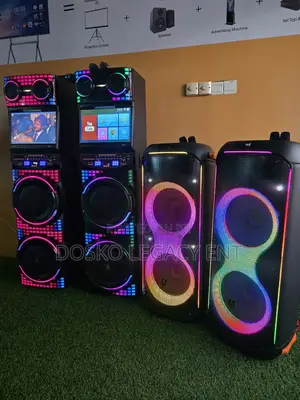 Modern Speaker With Screen