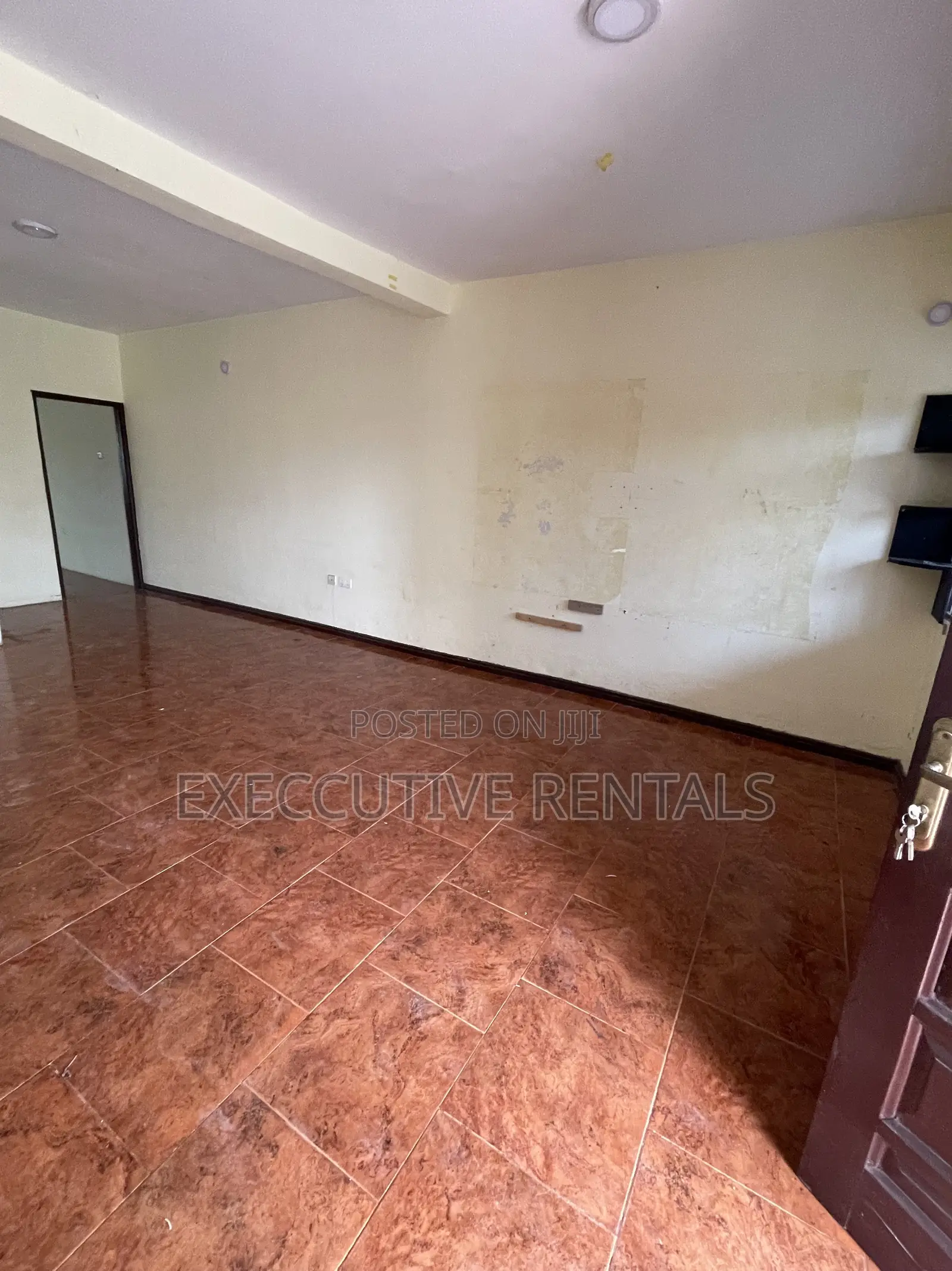3bdrm Apartment in Kwashieman for rent