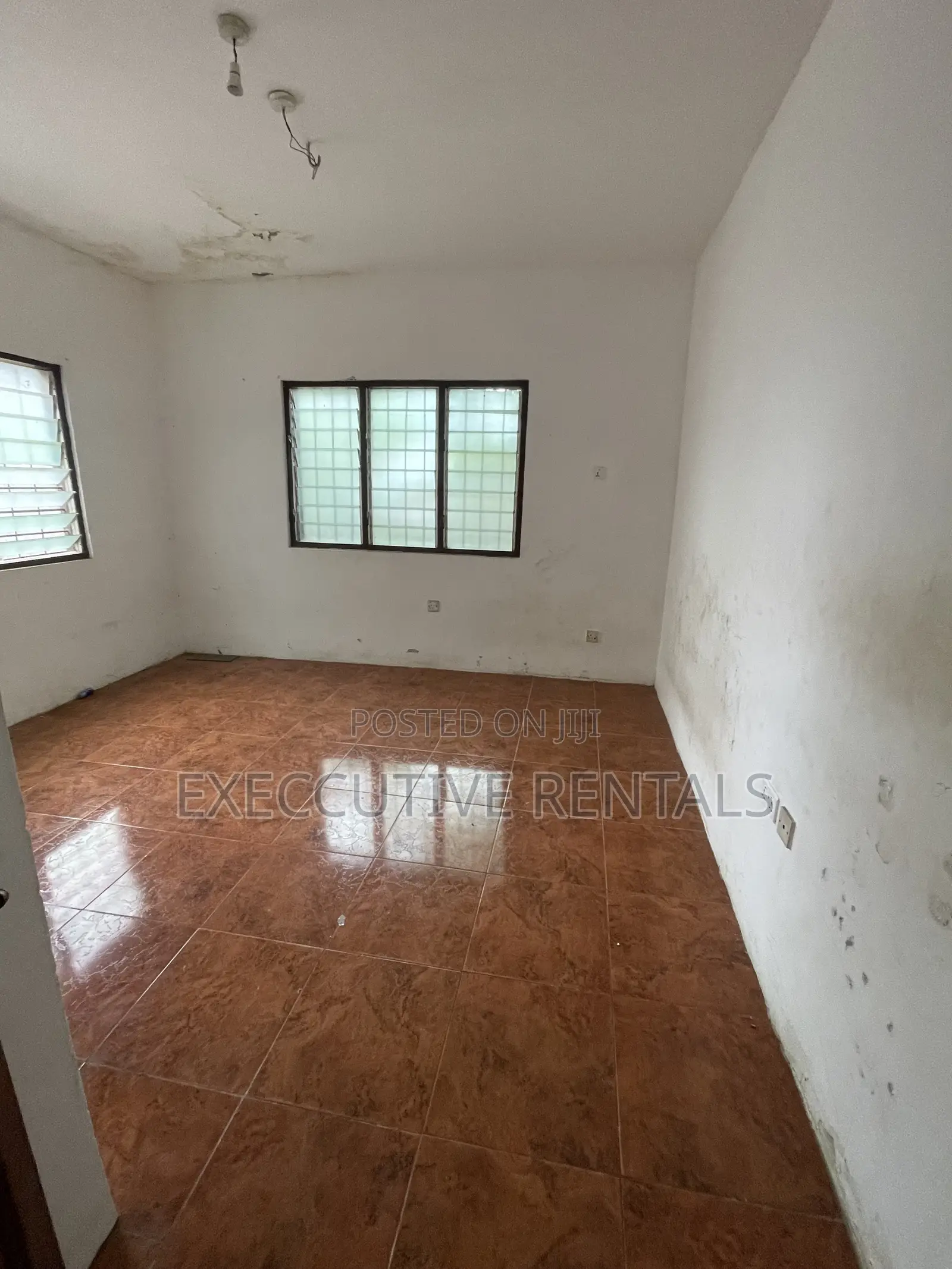 3bdrm Apartment in Kwashieman for rent