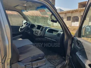 Nissan Caravan (Urvan) 2011 Grey