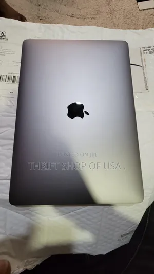 Laptop Apple MacBook Pro 2017 8GB Intel Core i5 SSD 512GB