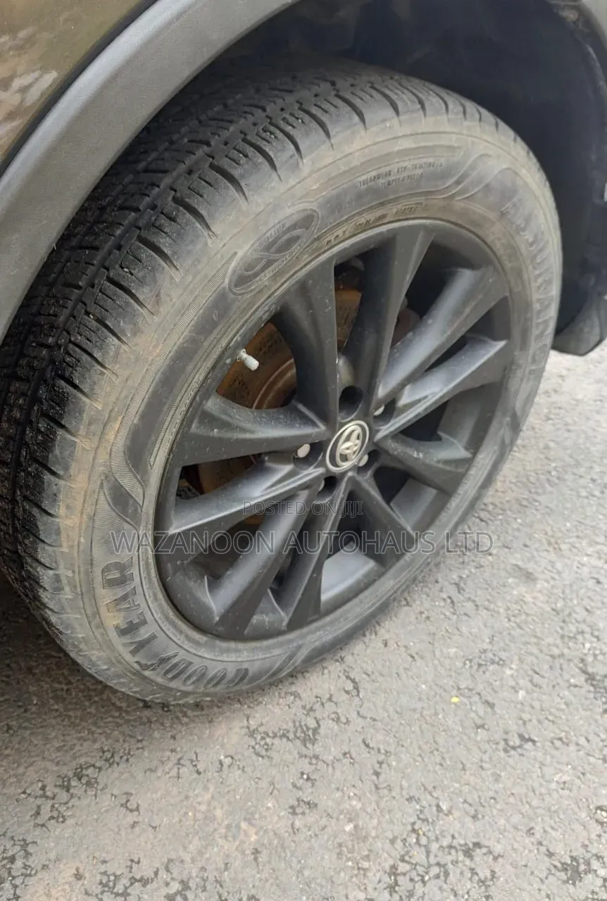 Toyota RAV4 2016 Gray