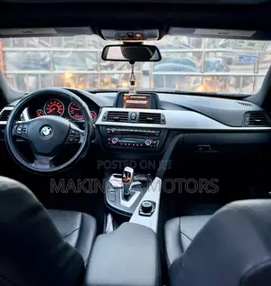 BMW 320i SV Premium 2014 Blue