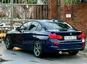 BMW 320i SV Premium 2014 Blue