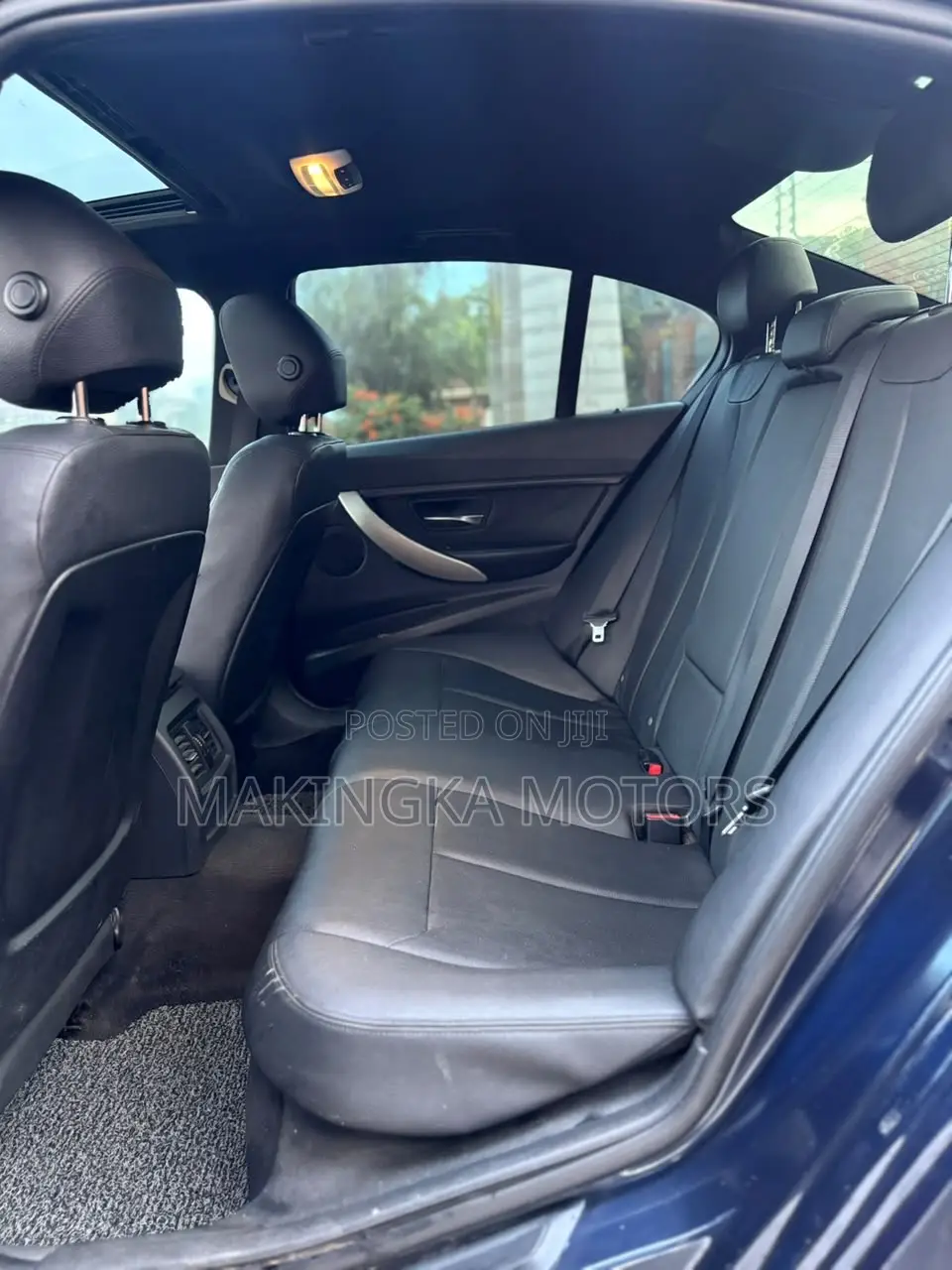 BMW 320i SV Premium 2014 Blue