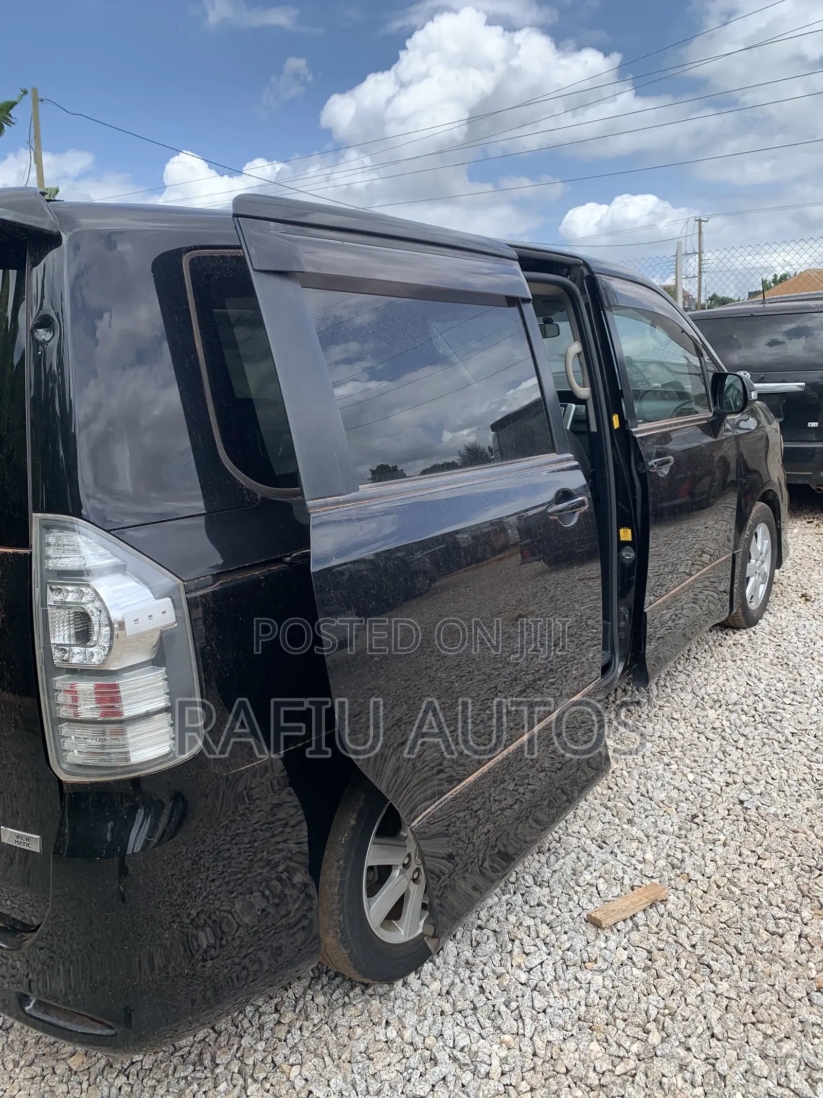 Toyota Voxy 2013 Black