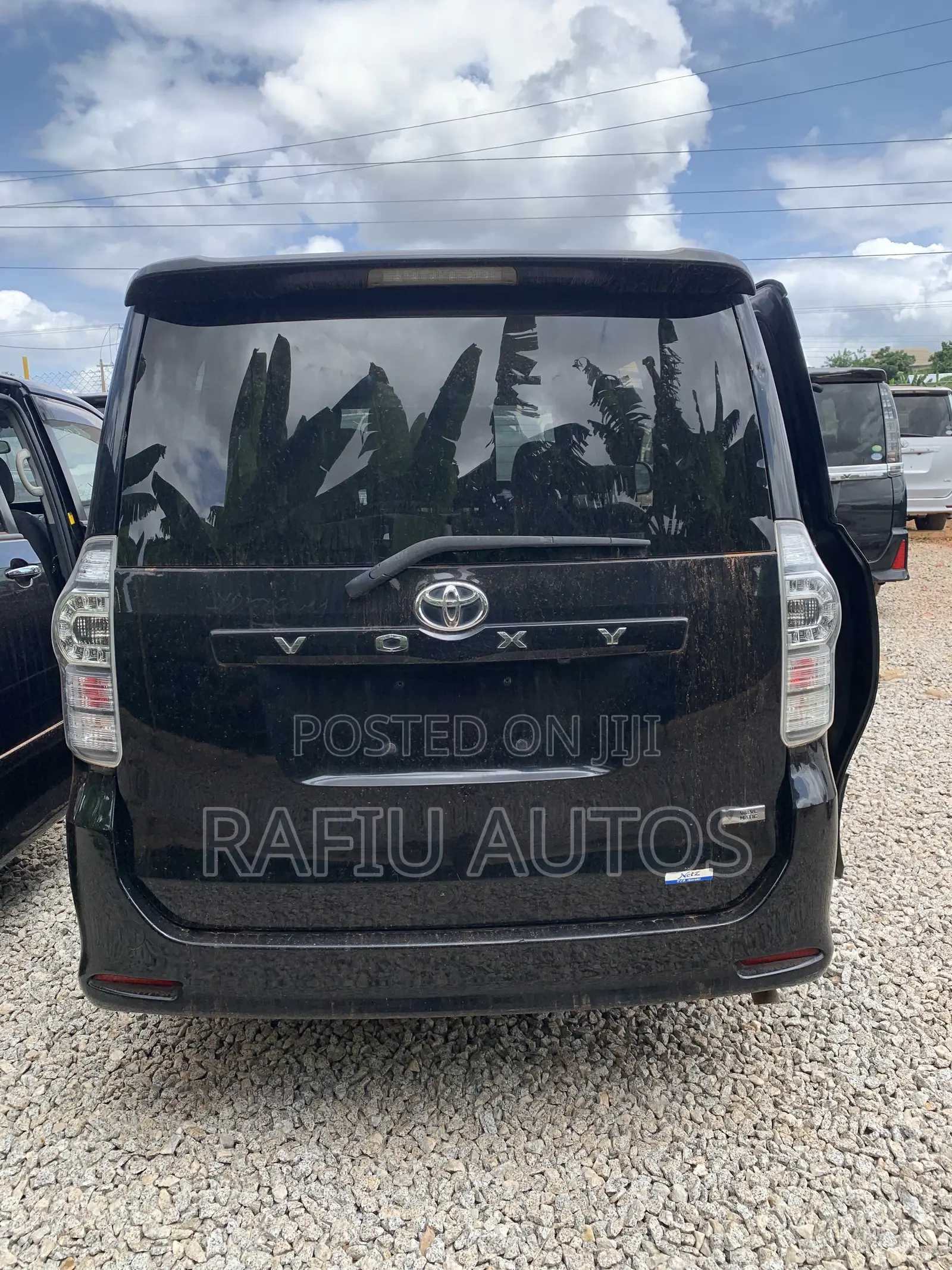 Toyota Voxy 2013 Black