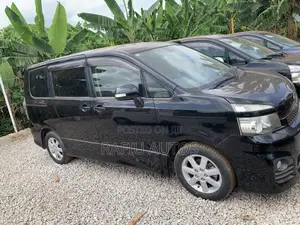 Toyota Voxy 2013 Black