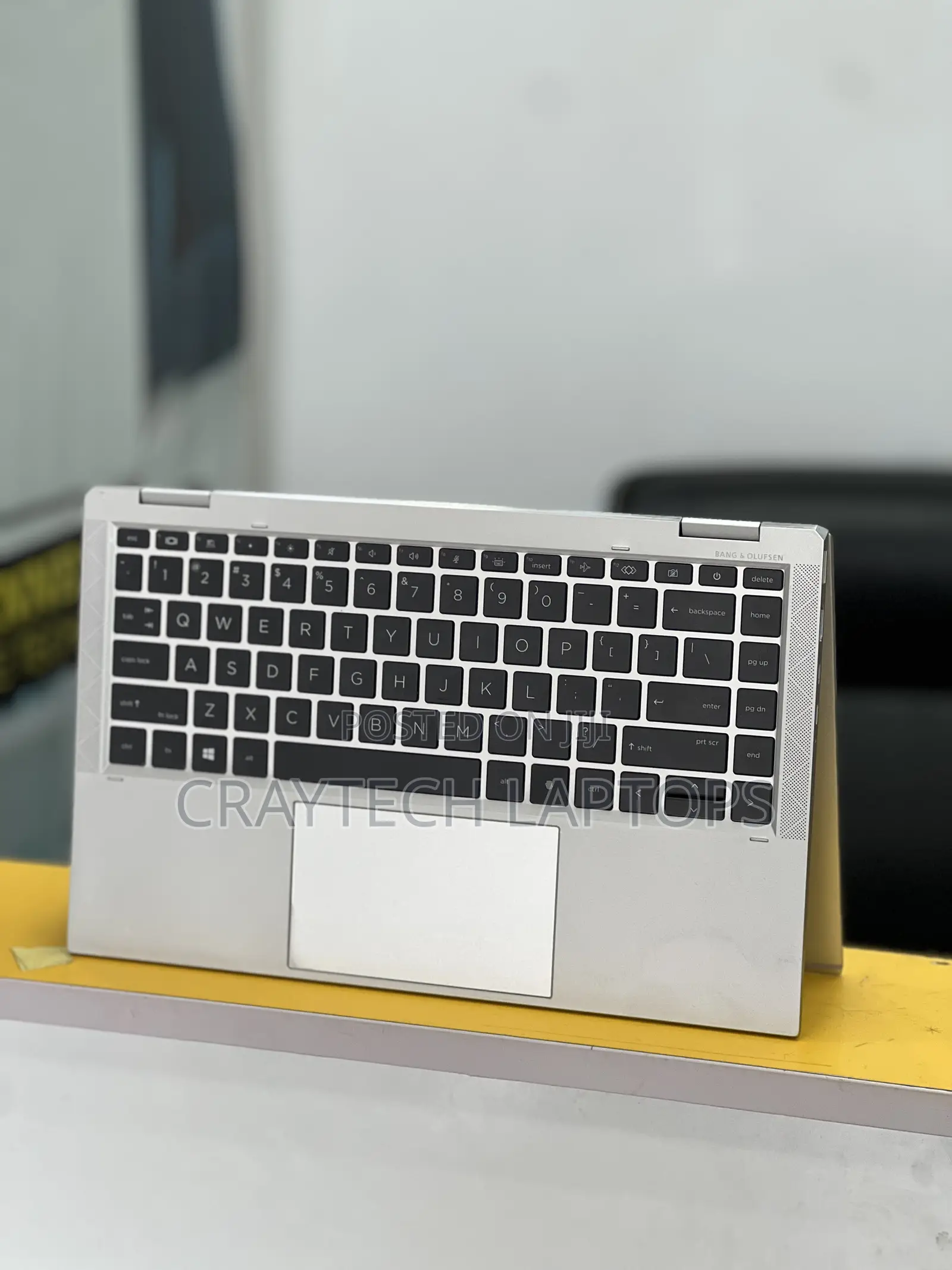 New Laptop HP EliteBook 1040 G8 16GB Intel Core i7 SSD 512GB