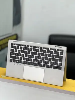 New Laptop HP EliteBook 1040 G8 16GB Intel Core i7 SSD 512GB