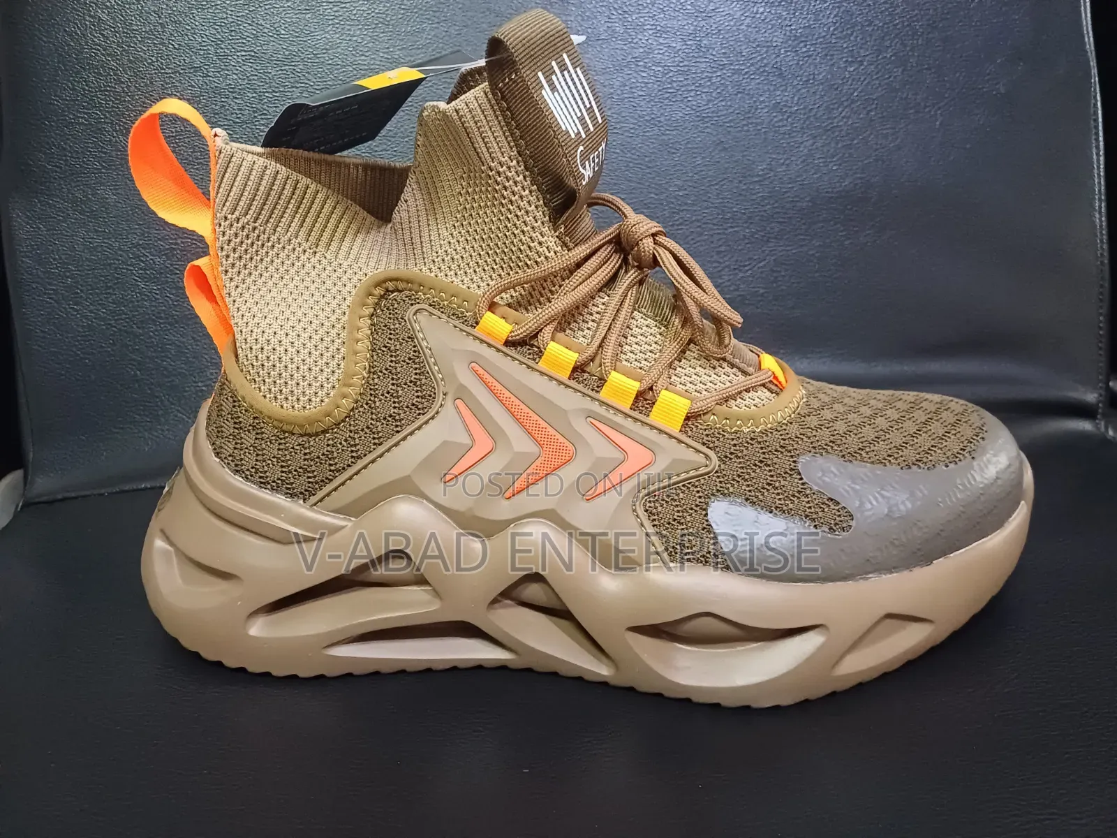 Sneaker Safety Boot